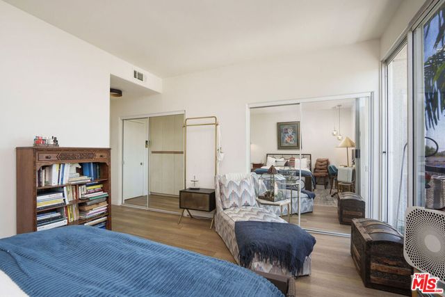 1240 S Corning Street 303, Los Angeles, CA 90035