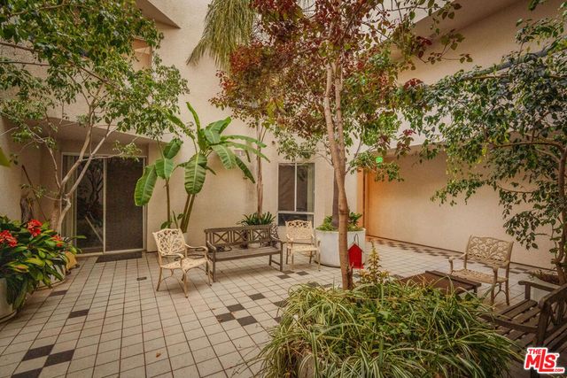 1240 S Corning Street 303, Los Angeles, CA 90035