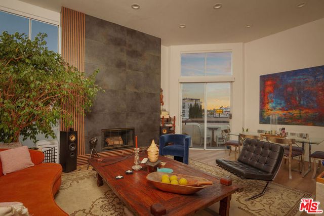 1240 S Corning Street 303, Los Angeles, CA 90035