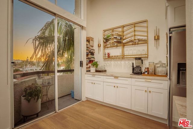 1240 S Corning Street 303, Los Angeles, CA 90035
