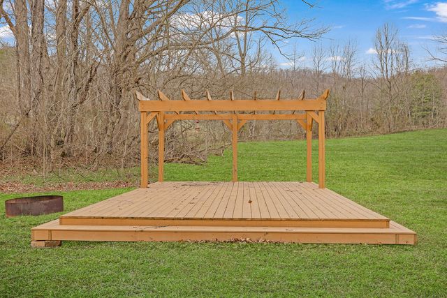 1836 Clarksburg Road, Vanceburg, KY 41179