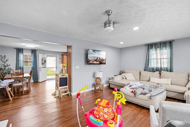 1836 Clarksburg Road, Vanceburg, KY 41179