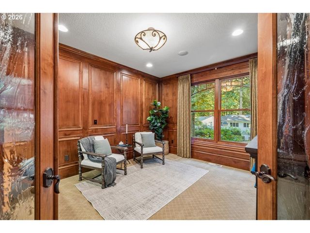 1261 Sw UNDERHILL Rd, Portland, OR 97219