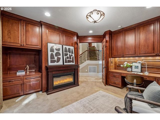 1261 Sw UNDERHILL Rd, Portland, OR 97219