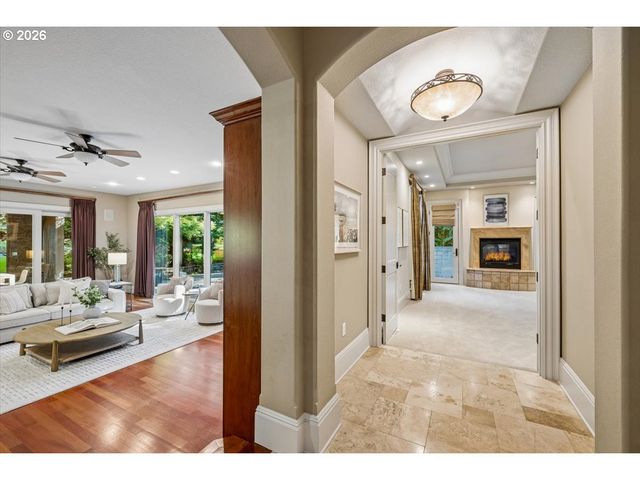1261 Sw UNDERHILL Rd, Portland, OR 97219