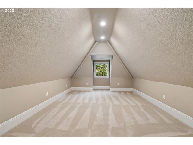 1261 Sw UNDERHILL Rd, Portland, OR 97219