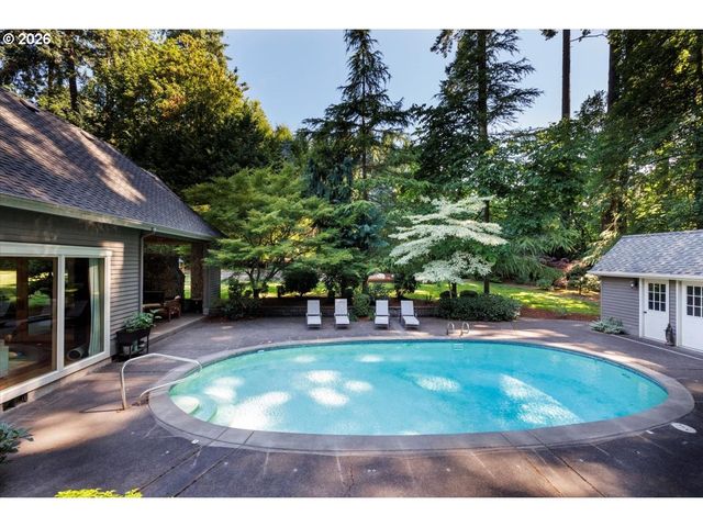 1261 Sw UNDERHILL Rd, Portland, OR 97219