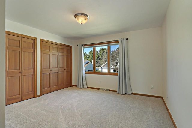 201 Karyl STREET, Burlington, WI 53105