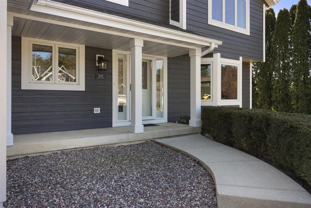 201 Karyl STREET, Burlington, WI 53105