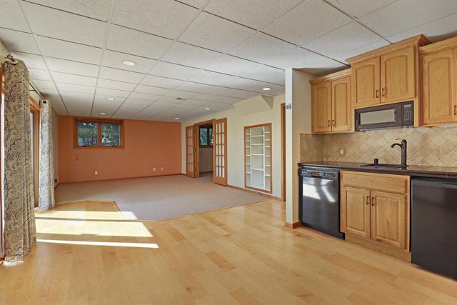 201 Karyl STREET, Burlington, WI 53105