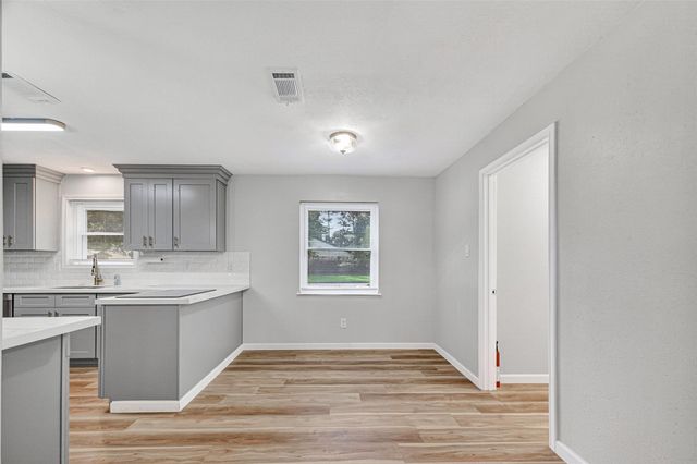 25503 Foxbriar Lane, Spring, TX 77373