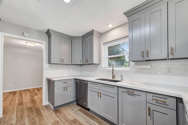 25503 Foxbriar Lane, Spring, TX 77373