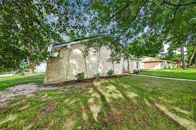 25503 Foxbriar Lane, Spring, TX 77373