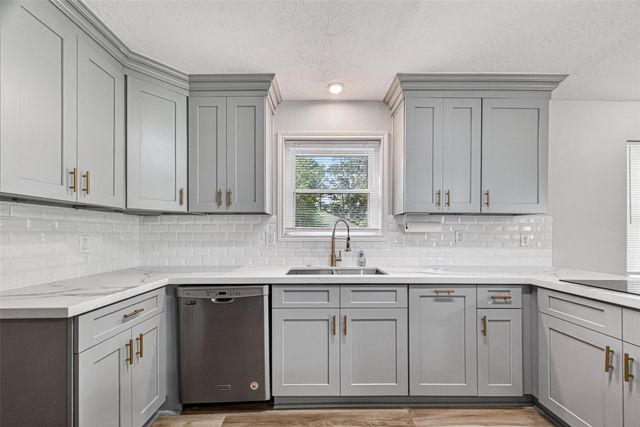 25503 Foxbriar Lane, Spring, TX 77373