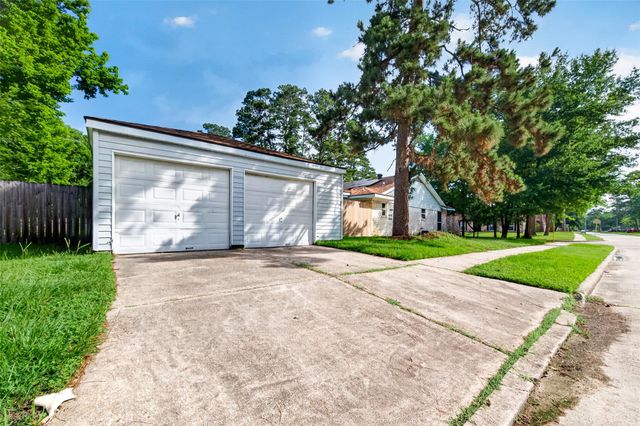25503 Foxbriar Lane, Spring, TX 77373
