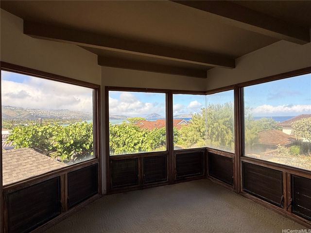 4134 Black Point Road, Honolulu, HI 96816