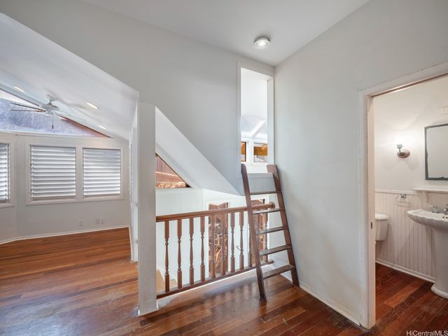 4134 Black Point Road, Honolulu, HI 96816