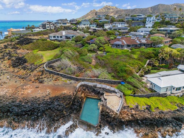 4134 Black Point Road, Honolulu, HI 96816
