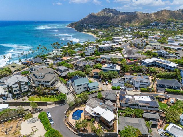 4134 Black Point Road, Honolulu, HI 96816