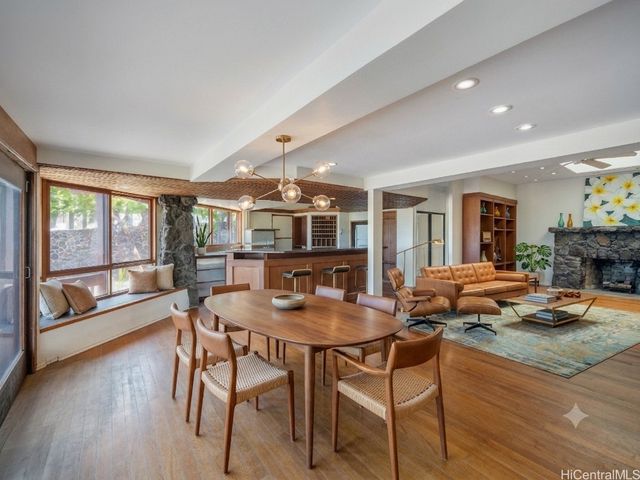 4134 Black Point Road, Honolulu, HI 96816
