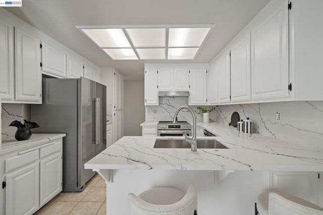 44729 Lynx Dr, Fremont, CA 94539