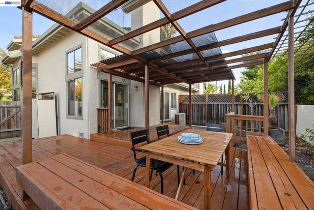 44729 Lynx Dr, Fremont, CA 94539