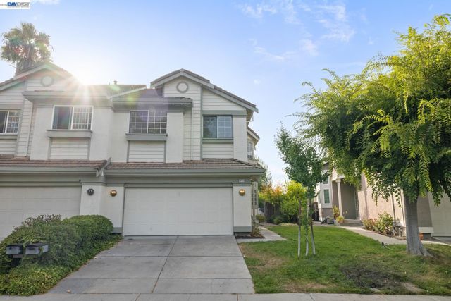 44729 Lynx Dr, Fremont, CA 94539