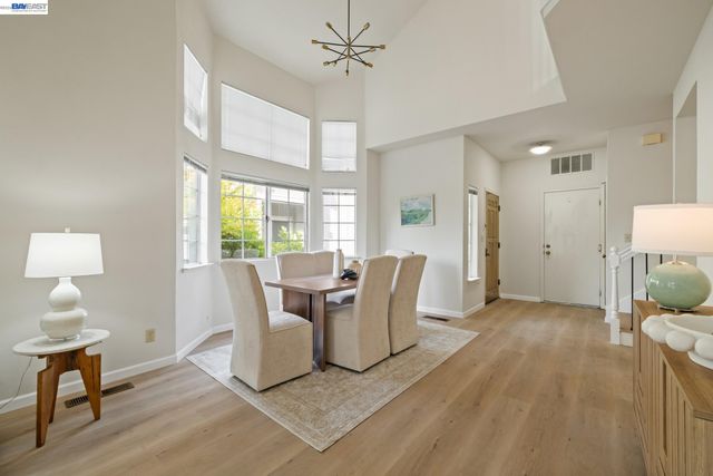 44729 Lynx Dr, Fremont, CA 94539