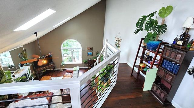 457 Seahorse RN, Chesapeake, VA 23320