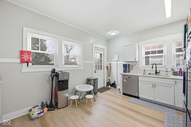 3946 N College Avenue, Indianapolis, IN 46205