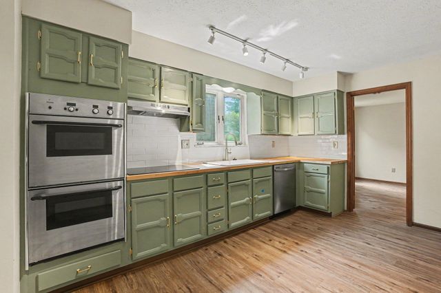 462 Forest Avenue, Erlanger, KY 41018