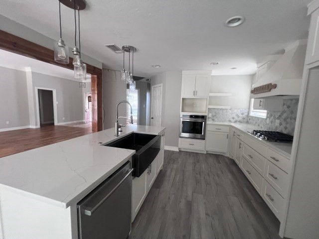 701 Royal Adelade Drive, College Station, TX 77845
