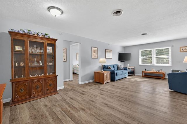 8186 TERRACE GARDEN DRIVE N 307, St Petersburg, FL 33709