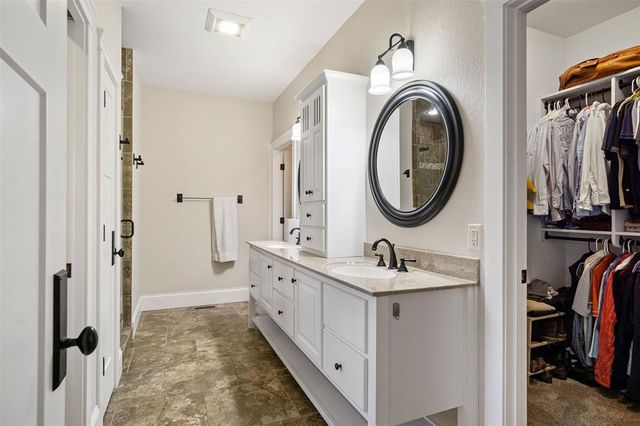 1116 Moonlight Drive, Altoona, WI 54720