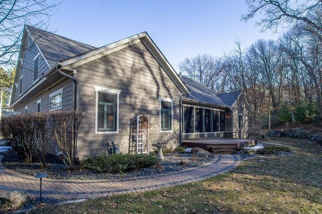 1116 Moonlight Drive, Altoona, WI 54720