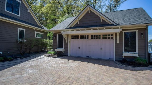 1116 Moonlight Drive, Altoona, WI 54720