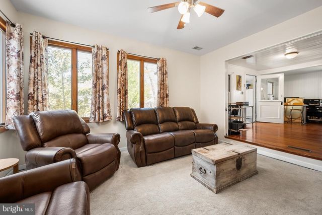 837 HUNTINGTON AVE, Pine Beach, NJ 08741