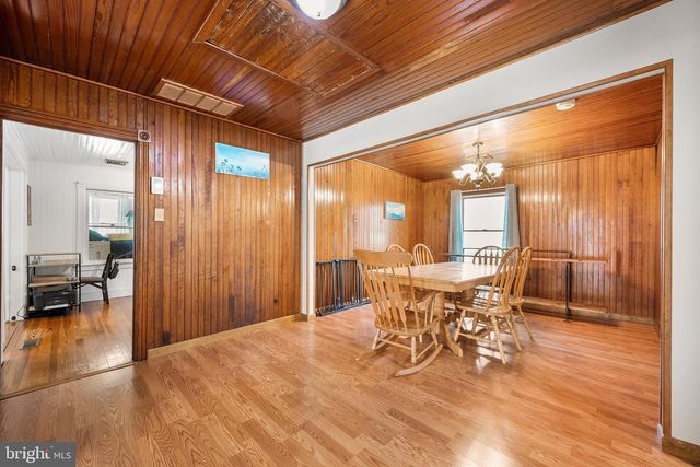 837 HUNTINGTON AVE, Pine Beach, NJ 08741