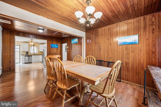 837 HUNTINGTON AVE, Pine Beach, NJ 08741