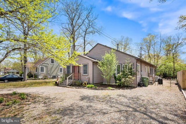 837 HUNTINGTON AVE, Pine Beach, NJ 08741