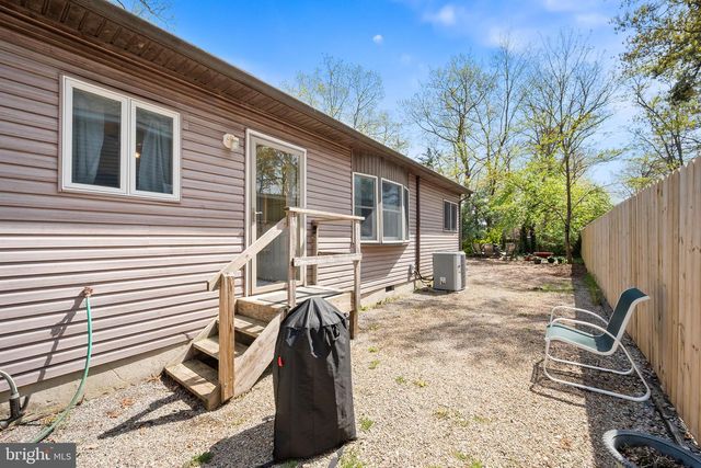 837 HUNTINGTON AVE, Pine Beach, NJ 08741
