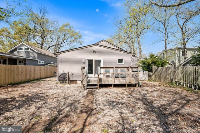 837 HUNTINGTON AVE, Pine Beach, NJ 08741