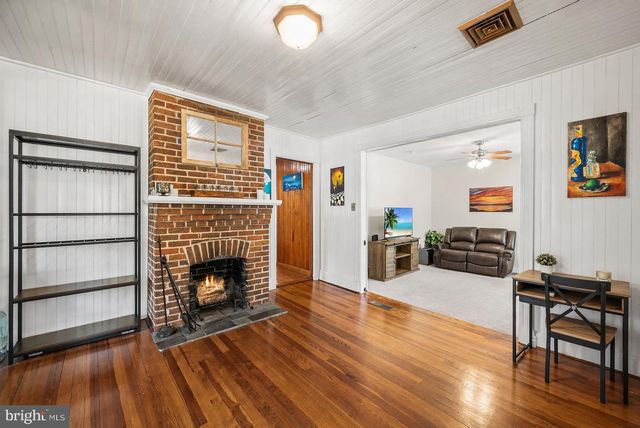 837 HUNTINGTON AVE, Pine Beach, NJ 08741