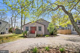 837 HUNTINGTON AVE, Pine Beach, NJ 08741