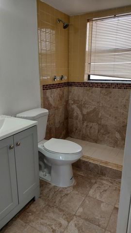 2240 Van Buren St B1, Hollywood, FL 33020