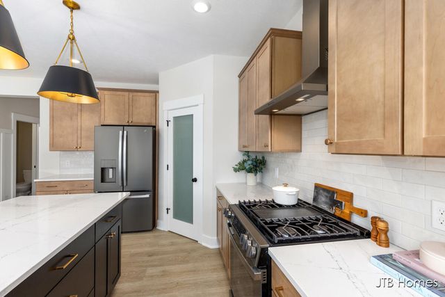 1080 N Washington Street Se, Lowell City, MI 49331