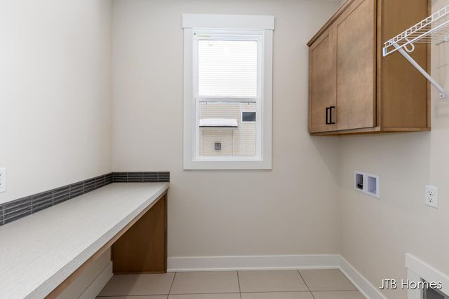 1080 N Washington Street Se, Lowell City, MI 49331