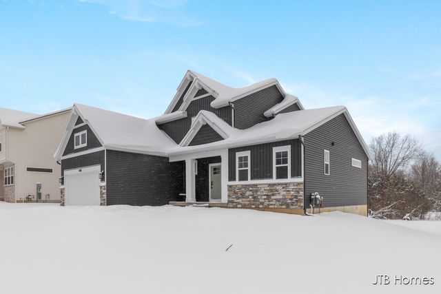 1080 N Washington Street Se, Lowell City, MI 49331