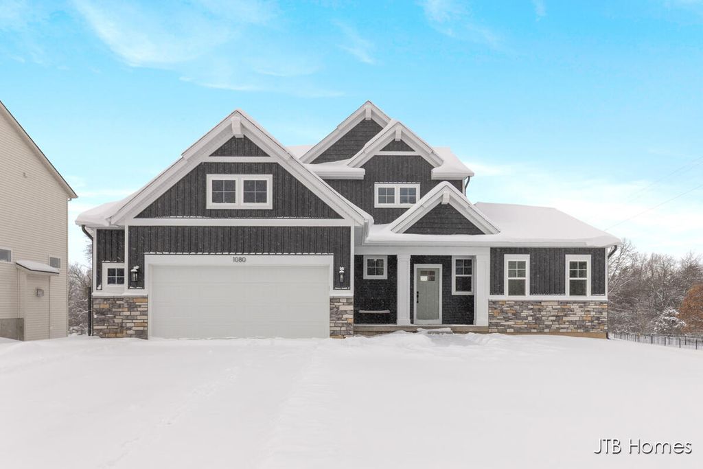 1080 N Washington Street Se, Lowell City, MI 49331