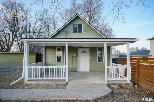 105 GROVELAND Street, East Peoria, IL 61611